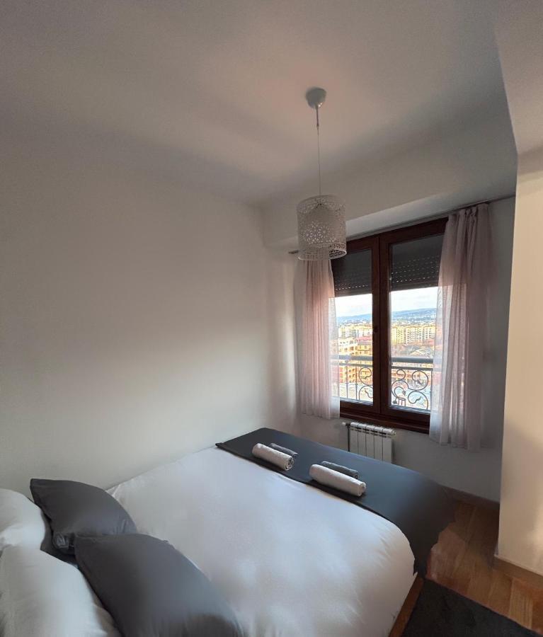 Apartments Empire - Adora Flatiron Skopje Buitenkant foto